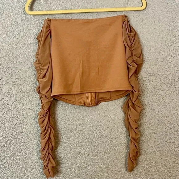 Windsor Crop Top - Picture 3 of 4